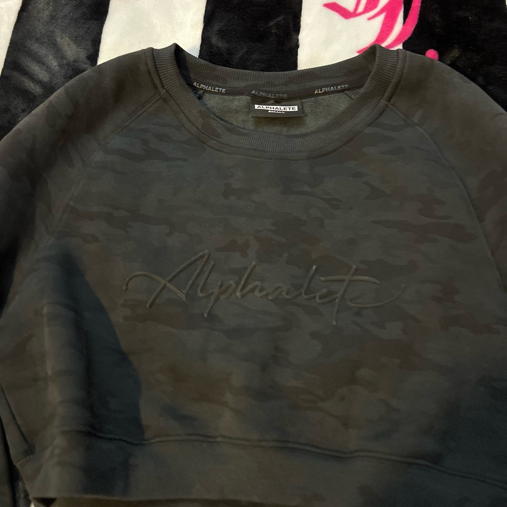 Alphalete Camo Sweatshirt